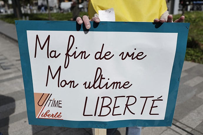 photo of liberte sign